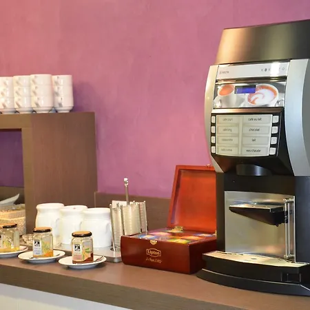 Ξενοδοχείο Capitaine Paoli 2*