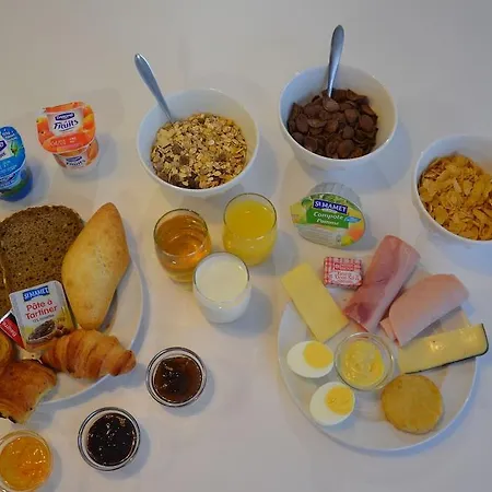 Ξενοδοχείο Capitaine Paoli 2*