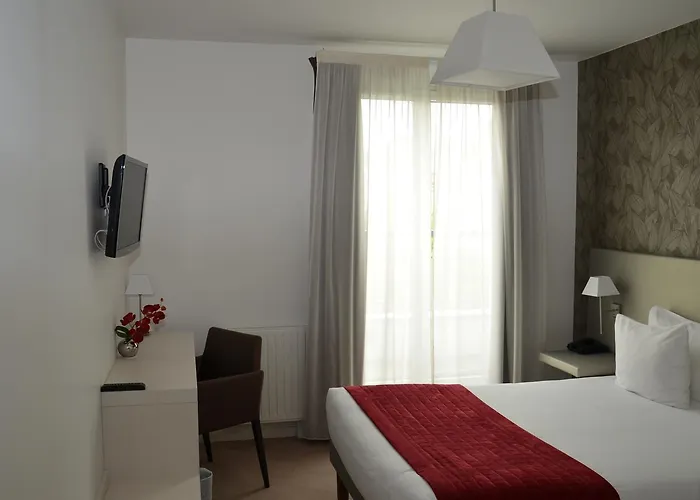 Capitaine Paoli Hotel